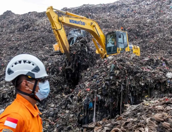 Pencarian Korban Longsor Bantargebang Dihentikan Setelah 7 Jenazah Ditemukan