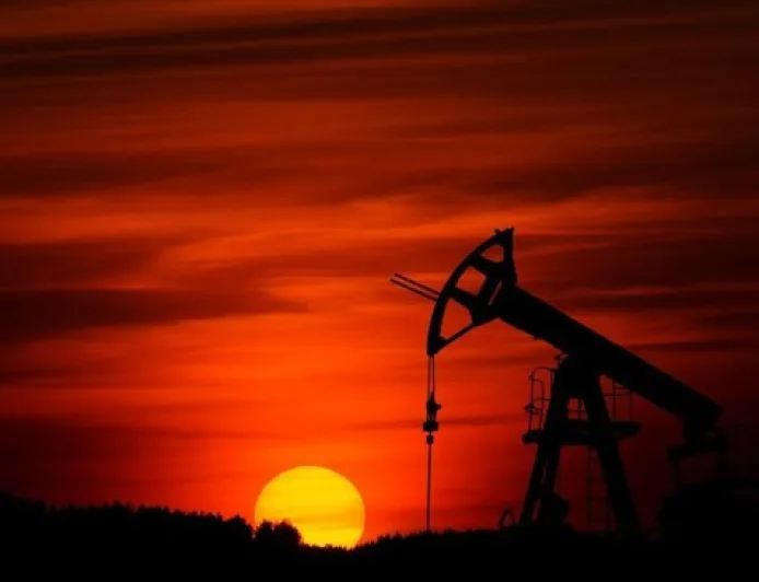 Harga Minyak Turun Drastis ke US$87 Setelah Rumor Perang Iran Mereda