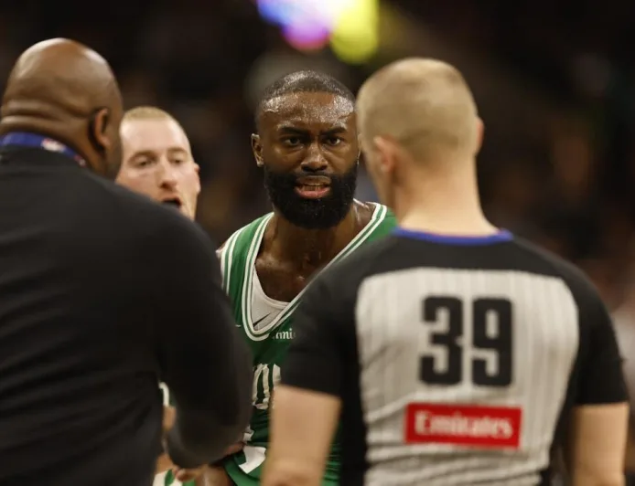 Jaylen Brown Dikeluarkan, Boston Celtics Kalah dari San Antonio Spurs 116-125