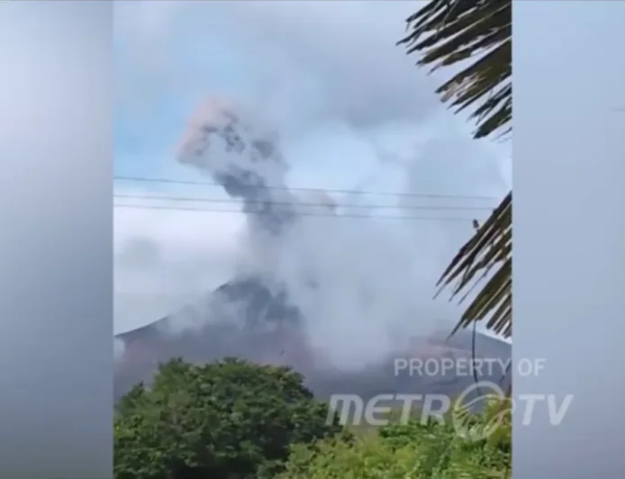 Gunung Lewotobi Laki-Laki Erupsi Lagi, Banjir Lahar Dingin Serang Pemukiman