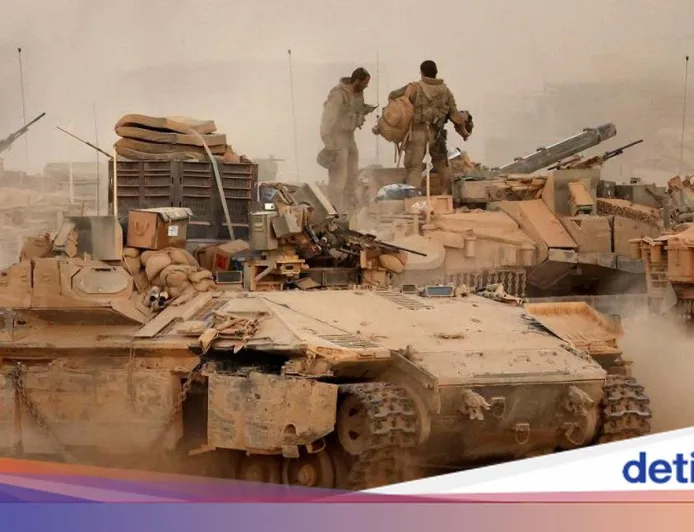 Israel Serang Lebanon, Hizbullah Balas dengan Puluhan Roket ke Israel Utara