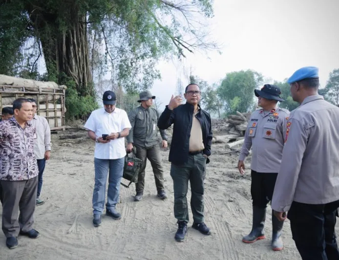 BNPP Kerahkan Alat Berat untuk Percepat Pemulihan Jalan Utama Terdampak Banjir Aceh