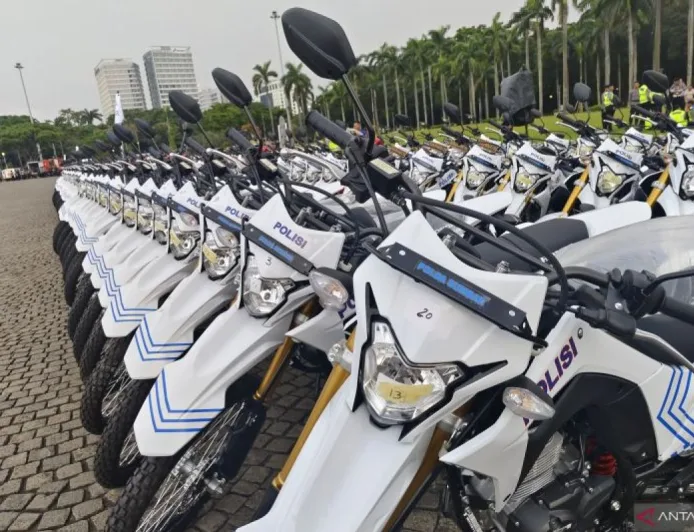 Kapolri Serahkan 150 Motor untuk Optimalkan Layanan Polda Terdampak Banjir