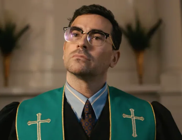 Big Mistakes Netflix: Dan Levy Jadi Pastor dengan Masalah Berat Keluarga & Kejahatan