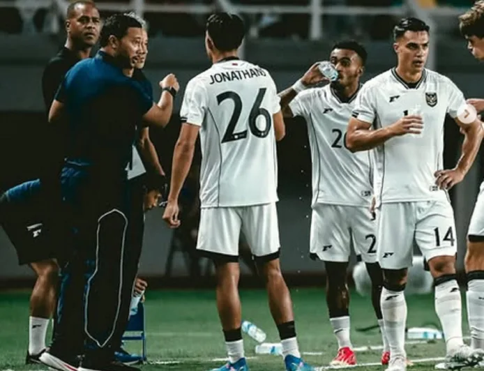 Miliano Jonathans Cedera ACL, Dukungan Mengalir dari Kapten Timnas Jay Idzes hingga Mauro Zijlstra