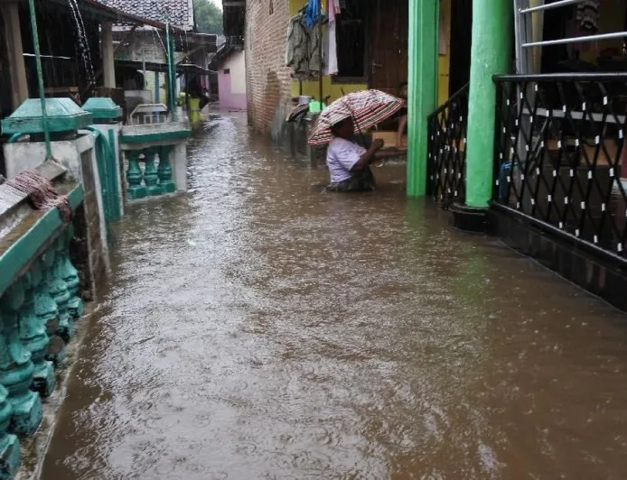 Dua Warga Hilang Akibat Banjir Situbondo Ditemukan Meninggal Dunia
