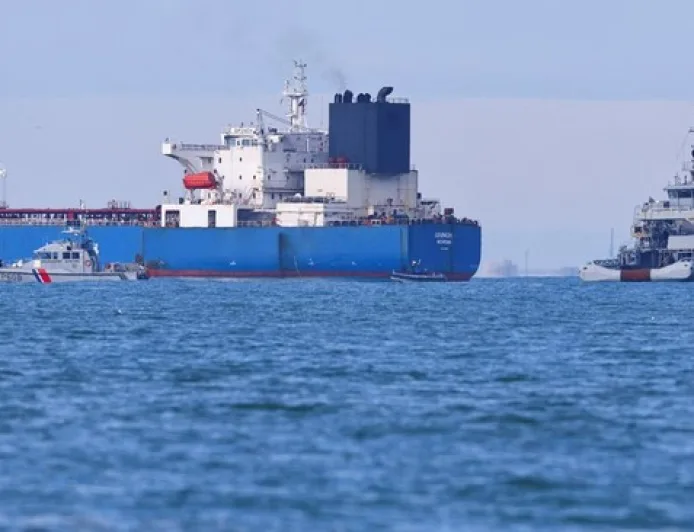 AS Izinkan Pembelian Minyak Rusia Terjebak di Laut, Redakan Tekanan Pasar Energi