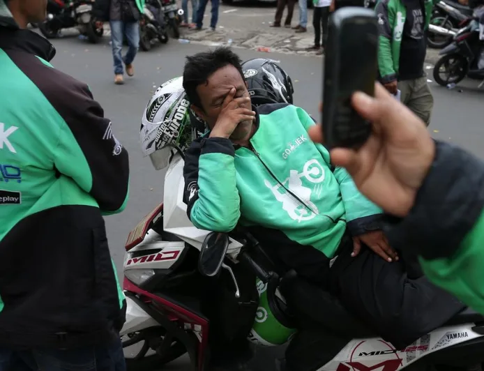 Krisis Ojol Jakarta: Kenapa Susah Pesan dan Driver Lambat Gerak?