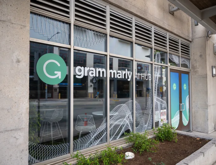 Grammarly dan Kontroversi AI: Mengungkap Kebenaran di Balik Asisten Menulis Populer