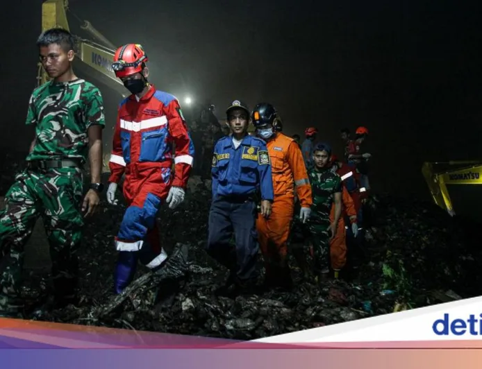 Bingkai Sepekan: Duka Vidi Aldiano, Longsor Bantargebang, dan Evakuasi WNI Iran