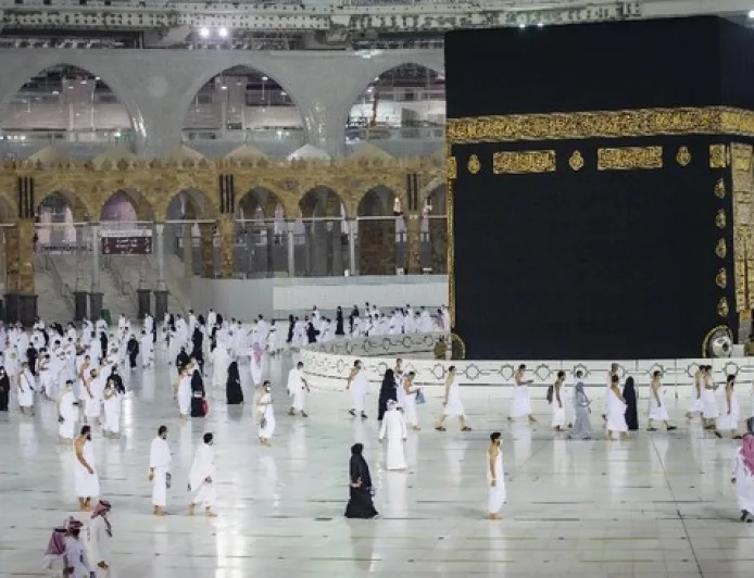 Nekat Terobos Makkah, Pria Non Muslim Ini Pulang Jadi Mualaf dengan Kisah Unik
