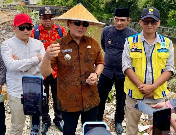 Normalisasi Sungai di Kubu Raya: Upaya Penting Cegah Banjir dan Perbaiki Lingkungan