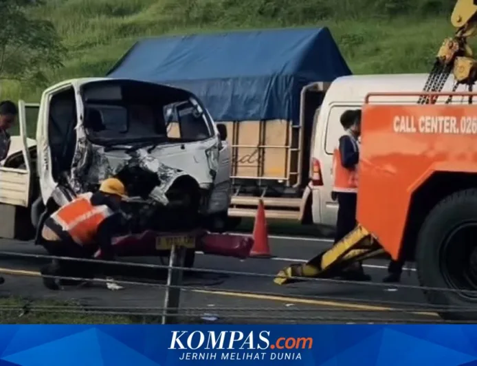 Kecelakaan Mobil Pikap di Tol Cipali KM 141: Sopir Mengantuk, Dua Terjepit