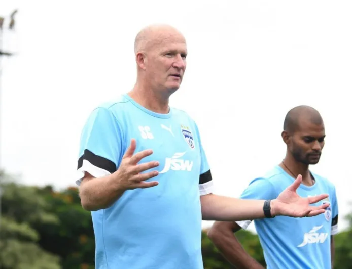 Simon Grayson Resmi Jadi Asisten Pelatih John Herdman di Timnas Indonesia