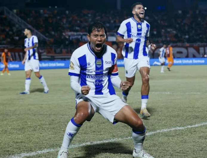 Adam Alis Cetak Gol, Persib Bandung Unggul 1-0 atas Borneo FC di Babak Pertama