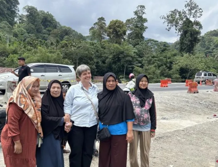 Warga Jerman Salurkan Bantuan untuk Korban Banjir Padang Panjang Jelang Idul Fitri