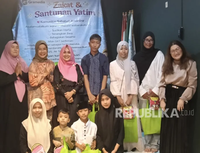 Komunitas UMKM Depok Bangun Gerakan Sosial dan Literasi Perpustakaan Desa