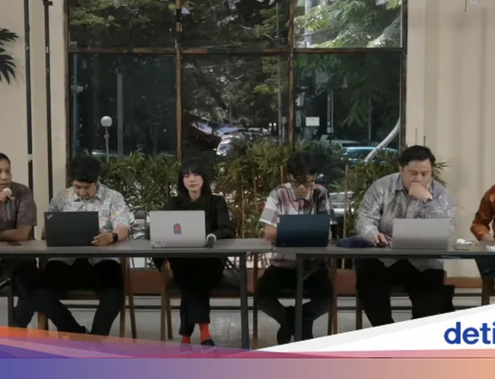 Tim Hukum Aktivis KontraS Minta Polisi Dalami Temuan Botol dan Helm Pelaku Penyiraman Air Keras