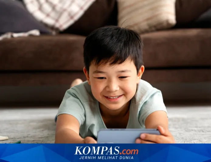 Anak Terlalu Lama Main Gadget Bisa Kehilangan Kemampuan Sosial, Ini Dampaknya