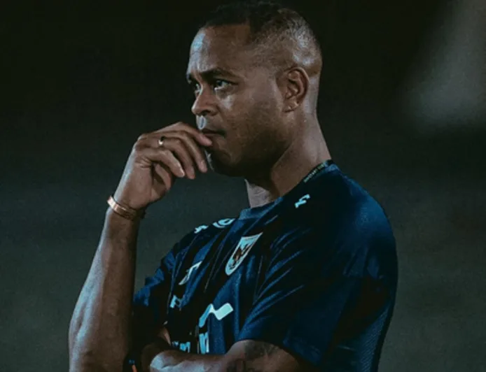 Patrick Kluivert Resmi Gabung Timnas Suriname Bareng Clarence Seedorf Jelang Piala Dunia 2026
