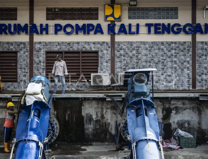 Pengendalian Banjir Jalur Pantura Kaligawe Semarang: Perawatan Mesin Pompa Vital