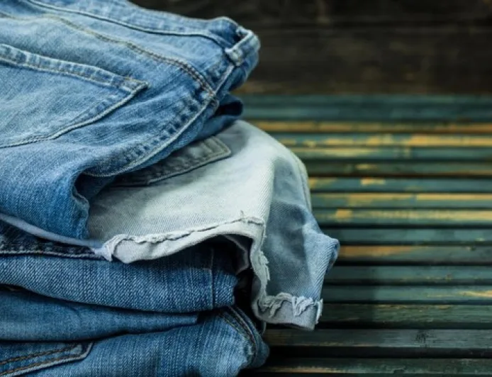 Seberapa Sering Harus Cuci Celana Jeans? Rekomendasi Ahli Agar Awet