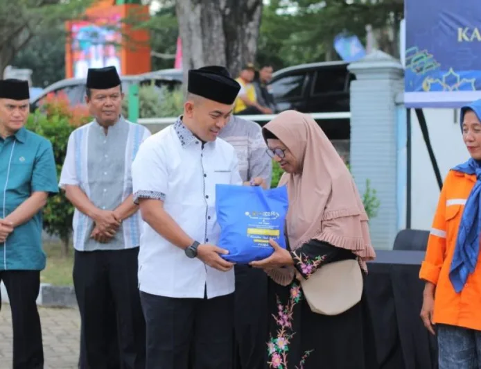 Kemenimipas dan BRI Gelar Bakti Sosial Salurkan 200 Paket Sembako di Jambi