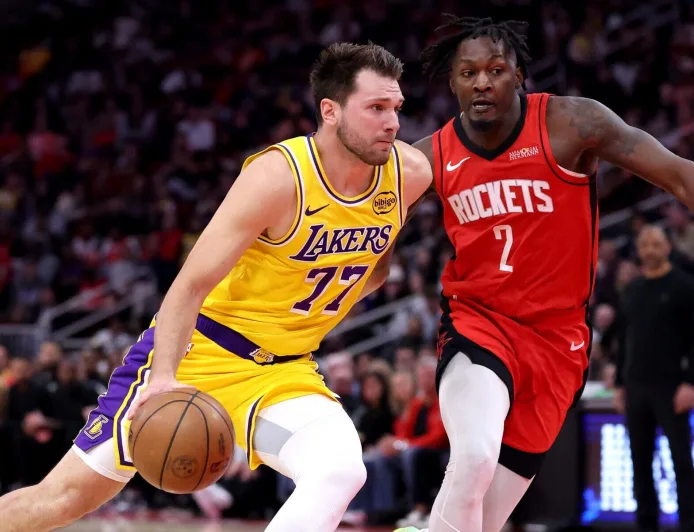 Luka Doncic Pimpin Lakers Raih Kemenangan Beruntun Keenam di Playoff Barat