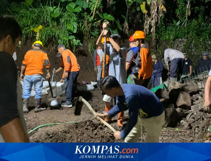 Hujan Deras di Puncak Prigen Picu Longsor dan Banjir hingga Jalan Kampung Tergenang
