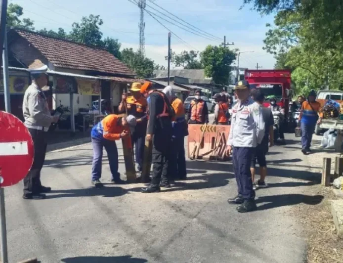 KAI Daop 7 Sempitkan Perlintasan untuk Minimalkan Risiko Kecelakaan Mudik 2026