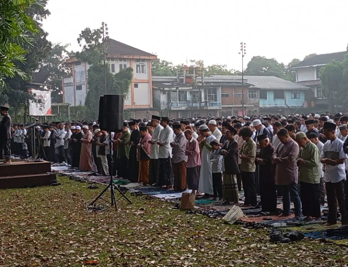 Ribuan Jamaah Muhammadiyah Sholat Id di Bandung, Khatib Angkat Isu Sosial Jabar