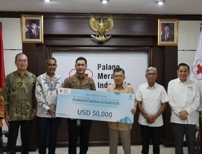 Tokio Marine Group Donasikan USD50.000 untuk Bantu Korban Banjir Sumatera Melalui PMI