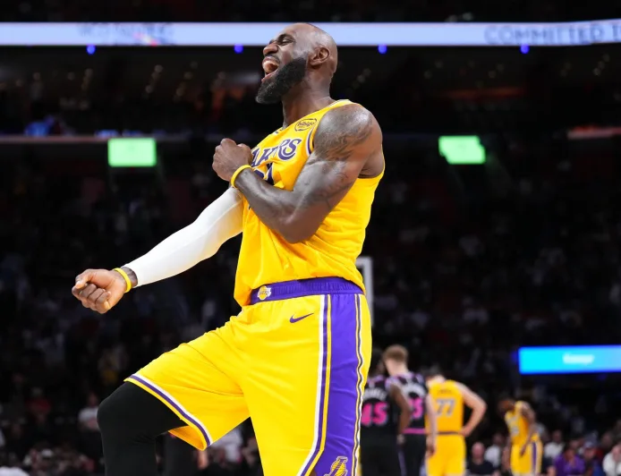 LeBron James Siap Pecahkan Rekor Jumlah Pertandingan Musim Reguler NBA