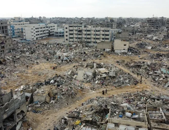 Salat Idulfitri di Gaza: Haru dan Nelangsa di Tengah Puing-puing Kota Hamad