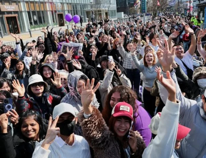 Lautan ARMY Membludak di Konser Comeback BTS Gratis di Seoul