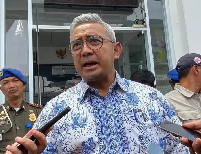 Farhan Soroti 100 Ribu Warga Miskin, Ingatkan Kepedulian Sosial Saat Lebaran