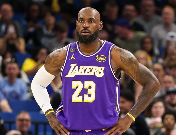 LeBron James Resmi Pecahkan Rekor Jumlah Pertandingan NBA Terbanyak