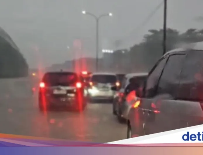 BNPB: Banjir dan Cuaca Ekstrem Melanda Pulau Jawa dan Maluku Saat Lebaran 2026