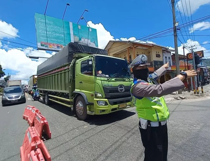 Polisi Tegaskan Jalur Alternatif Rawan Longsor Malalak Tak Dibuka Saat Libur Lebaran