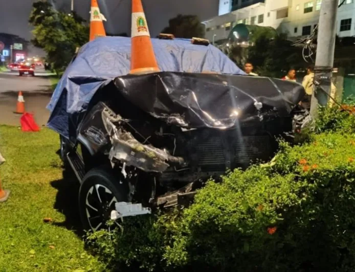 Minibus Tabrak Empat Motor di PIK, Dua Orang Tewas dan Tujuh Luka-luka