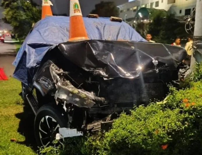 Kecelakaan Malam di PIK: Mobil Tabrak 4 Motor, 2 Orang Tewas dan 7 Luka-luka