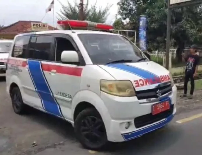 Kecelakaan Mobil Travel di Majalengka: 6 Orang Sekeluarga Tewas Masuk Jurang