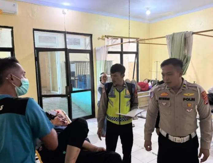 Kecelakaan Bus Wisatawan di Lebak, 21 Penumpang Luka-Luka Dirawat