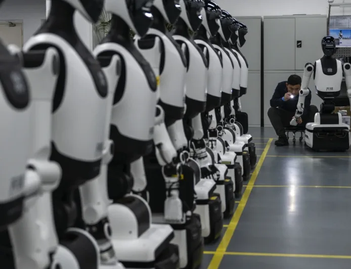 EU Terjerat Regulasi Ketat AI, Ancaman bagi Ekonomi dan Keamanan Eropa