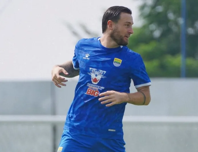 Marc Klok Pamer Latihan Mandiri Usai Tak Masuk Skuad Timnas Indonesia FIFA Series 2026