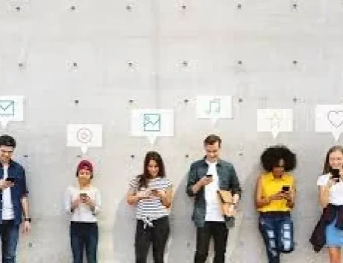 Media Sosial dan Pengaruh Besarnya terhadap Realitas Generasi Z di Era Digital