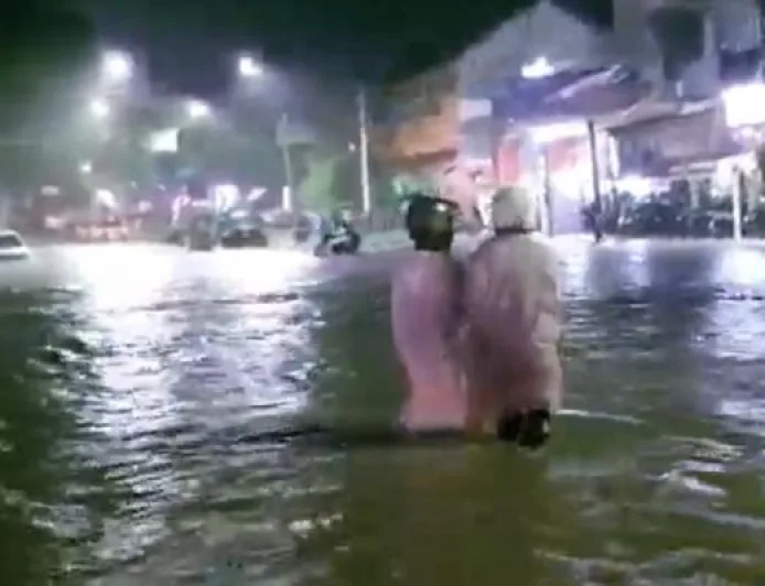 Banjir Luapan Sungai Comal Rendam 5.000 Rumah dan Putuskan Akses Jalan di Pemalang