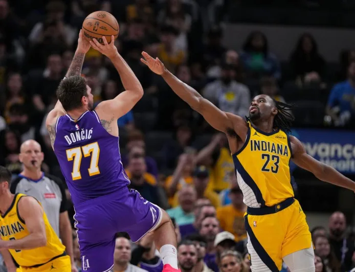 Lakers Kuasai Pertandingan Lawan Pacers dengan Skor 137-130