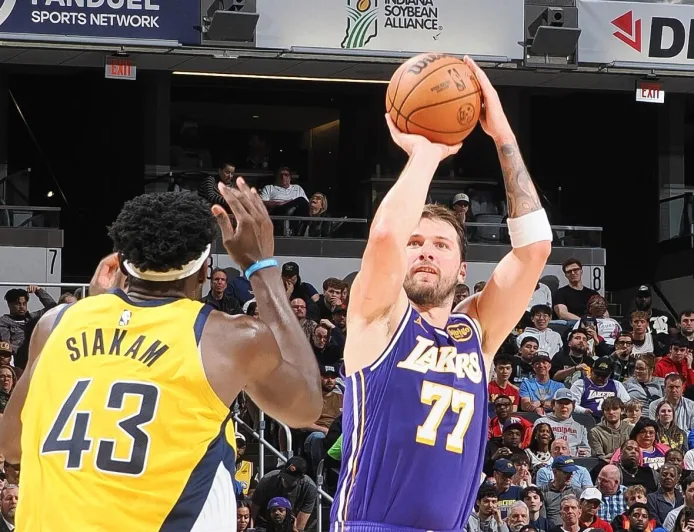 Rataan 40 Poin Luka Doncic di Enam Gim Tandang Samai Rekor Michael Jordan