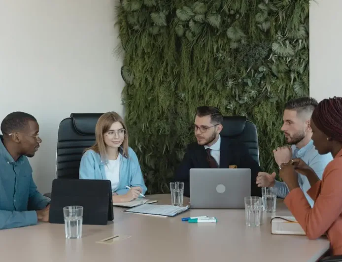 Tips Menghadapi Meeting Pertama Setelah Libur Panjang Agar Lebih Percaya Diri